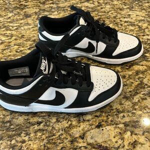 Nike Panda Dunks